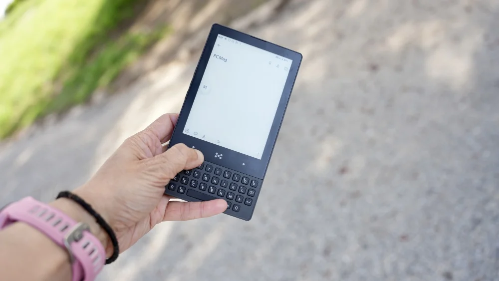 Đánh giá Minimal Phone: Có cần thiết phải từ bỏ mạng xã hội không? 23 Minimal Phone 8