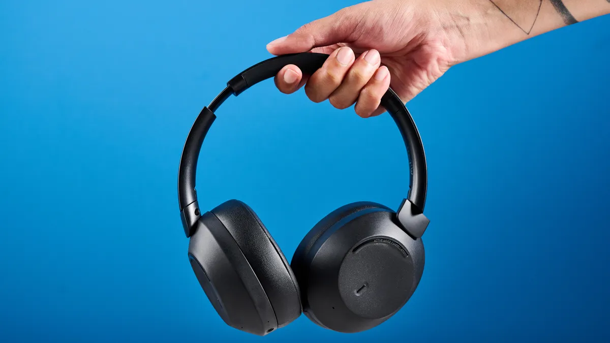 Đánh giá Mixx StreamQ C4: Tai nghe khử ồn giá phải chăng với độ thoải mái và thời lượng pin ấn tượng 18 Mixx StreamQ C47
