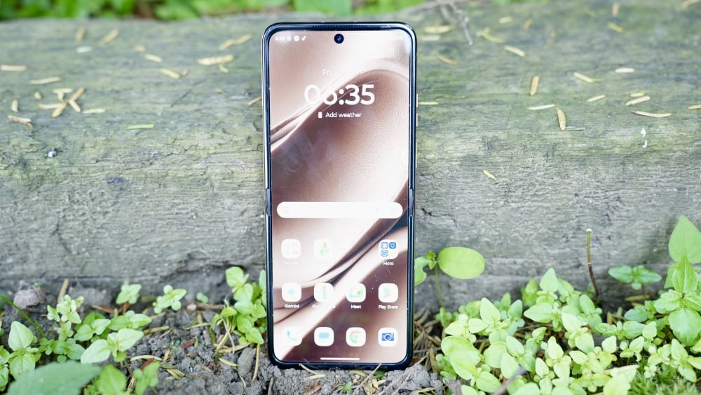 Đánh giá Motorola Razr+ (2025): Chiếc điện thoại nắp gập vượt xa những tính năng cơ bản 20 Motorola Razr 4