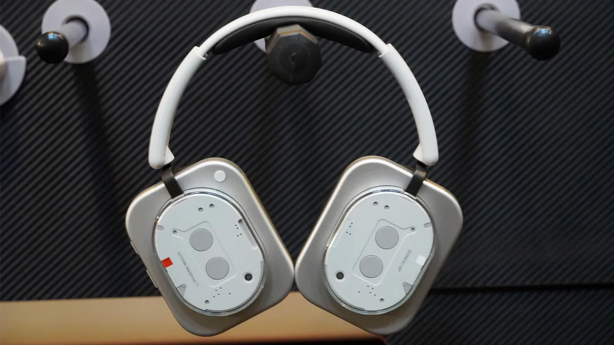 Đánh giá tai nghe Nothing Headphone 1 - Liệu có phải là lựa chọn tai nghe tốt nhất cho bạn? 21 Nothing Headphone 1 1