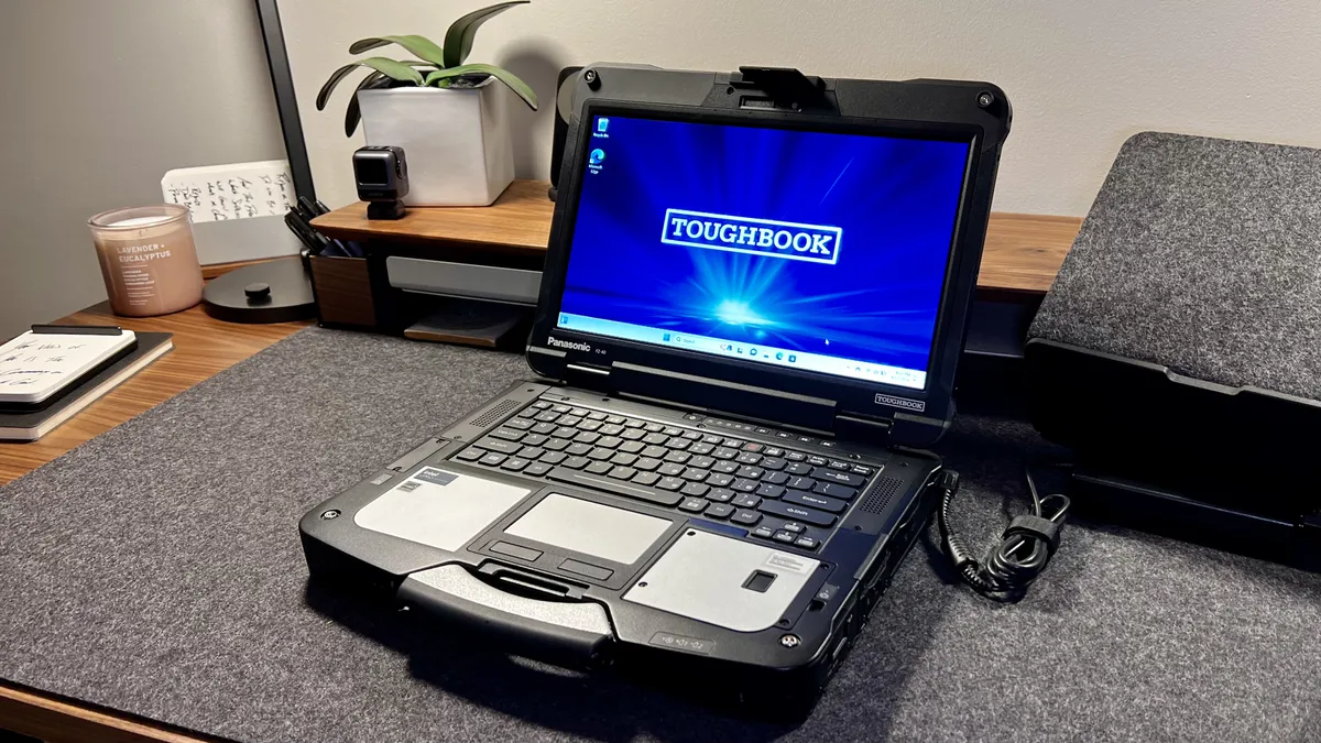 Đánh giá Panasonic Toughbook 40: Laptop siêu bền bỉ chuyên dụng cho quân sự, công trình và công nghiệp 13 Panasonic Toughbook 40 6
