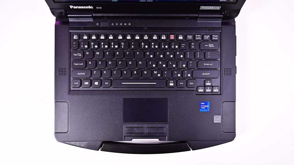 Đánh giá laptop Panasonic Toughbook 55 Mk3 (2024): Chiến binh bền bỉ không ngại mưa gió, bụi bẩn 42 Panasonic Toughbook 55 Mk3 2024 12