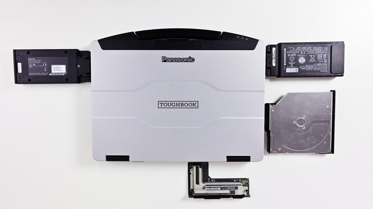 Đánh giá laptop Panasonic Toughbook 55 Mk3 (2024): Chiến binh bền bỉ không ngại mưa gió, bụi bẩn 26 Panasonic Toughbook 55 Mk3 2024 3