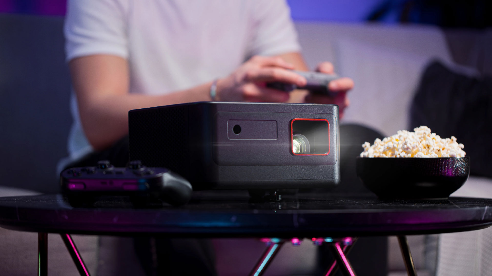 Đánh giá Philips GamePix 900: Chơi game siêu rộng WQHD với màu sắc rực rỡ và hiệu suất mượt mà 1 Philips GamePix 900 01