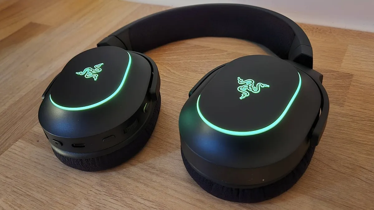 Razer Barracuda X Chroma 6