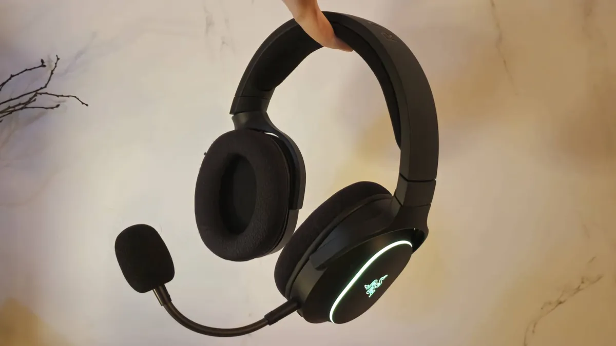 Razer Barracuda X Chroma 7