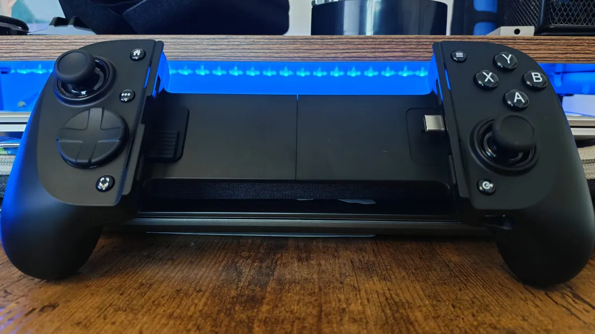 Razer Kishi V3 Pro 3