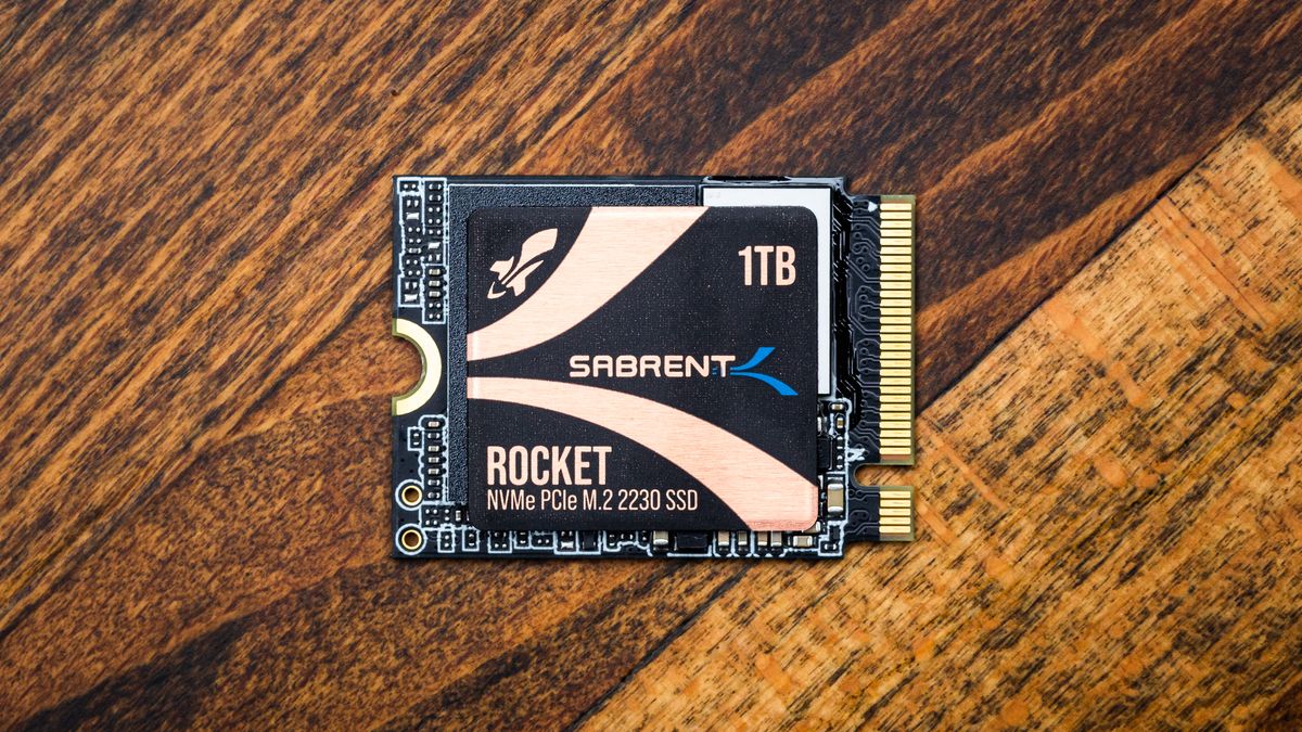 Top SSD tốt nhất cho Steam Deck vào năm 2025: Ổ NVMe tốc độ cao cho trải nghiệm chơi game di động 27 Sabrent Rocket 2230