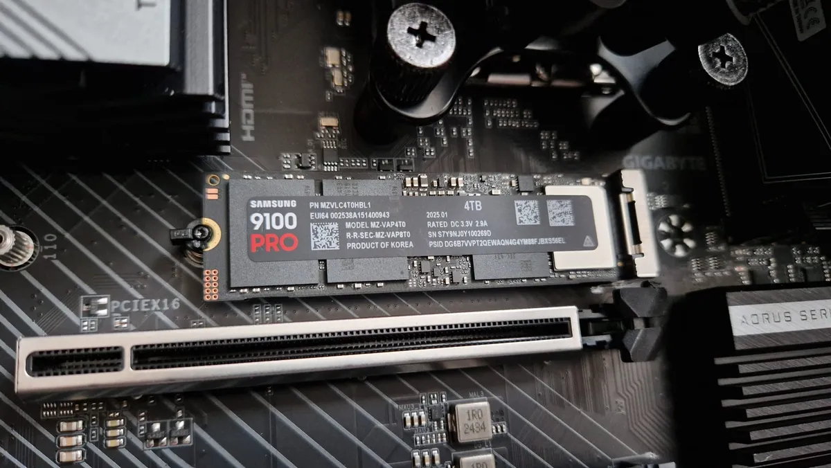 Đánh giá Samsung 9100 Pro 4TB: Khi kỹ thuật vượt xa nhu cầu - Khám phá SSD Gen 5 nhanh nhất. 15 Samsung 9100 Pro 4TB 1