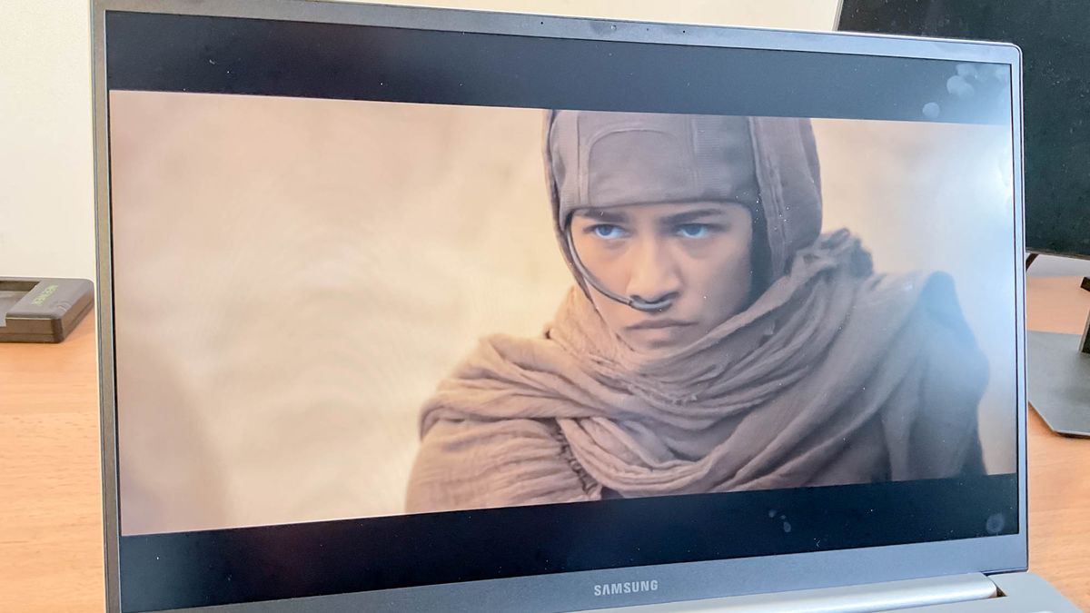 Đánh giá Samsung Galaxy Book (2021): Laptop mỏng nhẹ, hiệu năng ổn định – Lựa chọn lý tưởng cho công việc và giải trí? 23 Samsung Galaxy Book 2021 7
