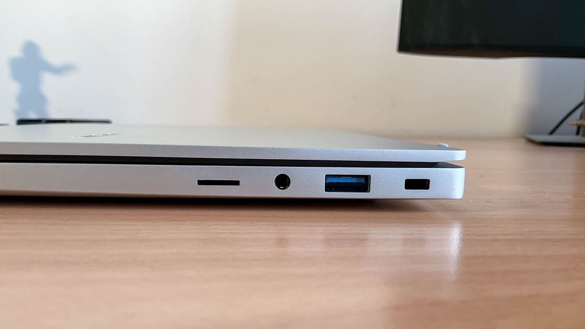 Đánh giá Samsung Galaxy Book (2021): Laptop mỏng nhẹ, hiệu năng ổn định – Lựa chọn lý tưởng cho công việc và giải trí? 22 Samsung Galaxy Book 2021 8