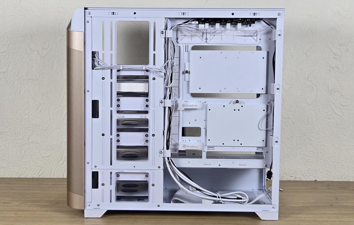 Đánh giá chi tiết SilverStone SETA A2: Vỏ case PC hoàn hảo dành cho game thủ và dân độ máy 88 SilverStone SETA A2 16 e1752034004807