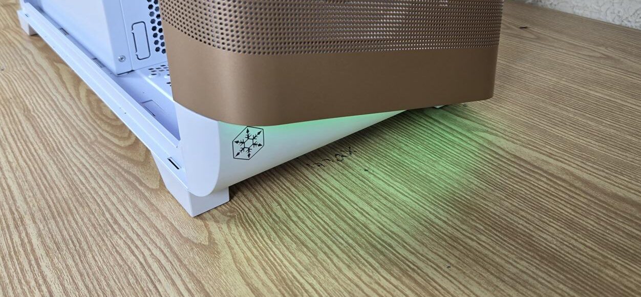 Đánh giá chi tiết SilverStone SETA A2: Vỏ case PC hoàn hảo dành cho game thủ và dân độ máy 100 SilverStone SETA A2 3 e1752034570366