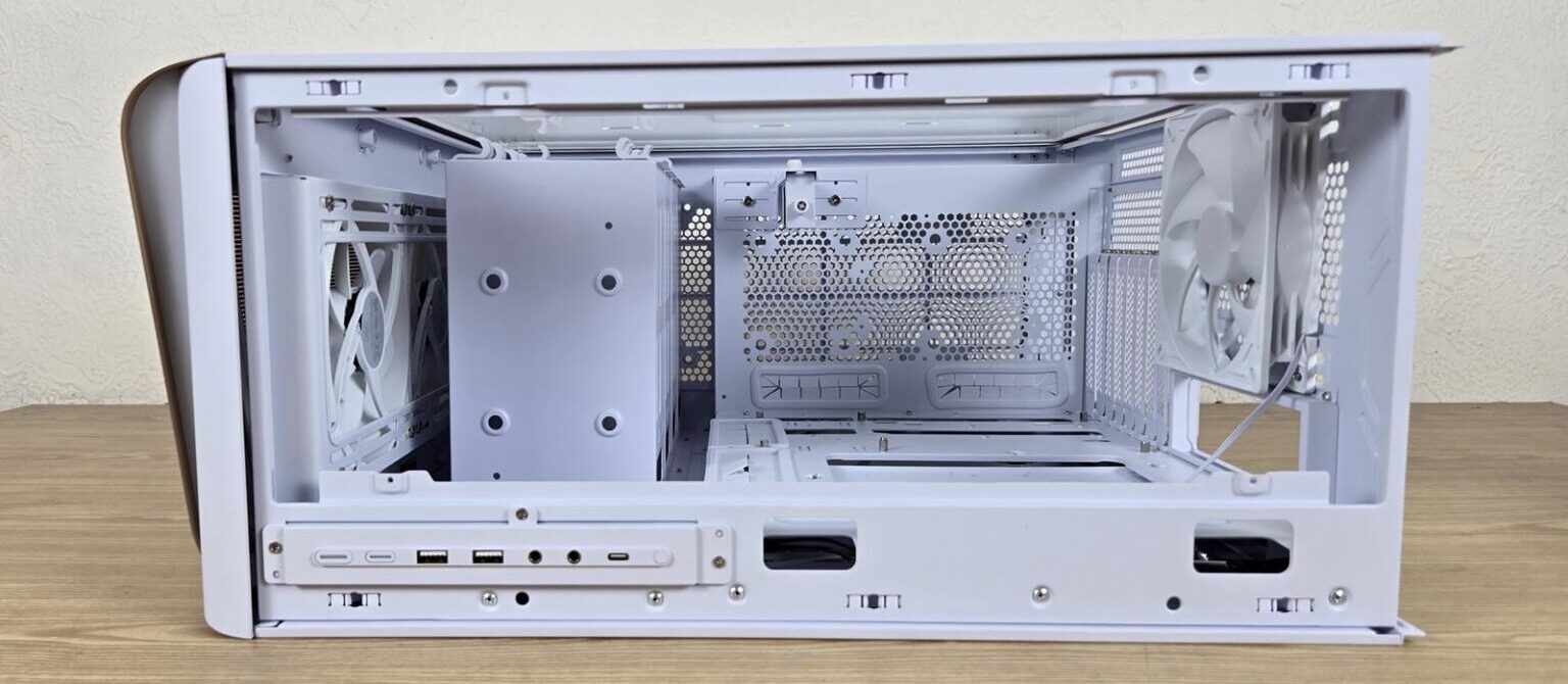 Đánh giá chi tiết SilverStone SETA A2: Vỏ case PC hoàn hảo dành cho game thủ và dân độ máy 69 SilverStone SETA A2 35 e1752033248729
