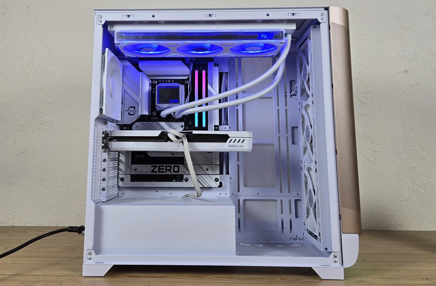 Đánh giá chi tiết SilverStone SETA A2: Vỏ case PC hoàn hảo dành cho game thủ và dân độ máy 98 SilverStone SETA A2 5 e1752034391957