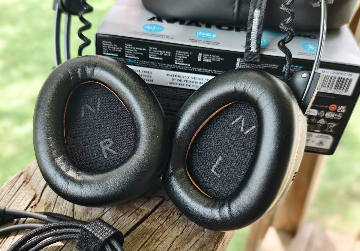 Đánh giá Skullcandy Aviator 900 ANC: Tai nghe chống ồn phong cách, âm thanh đầy cá tính 25 Skullcandy Aviator 900 ANC 9 e1753089429650
