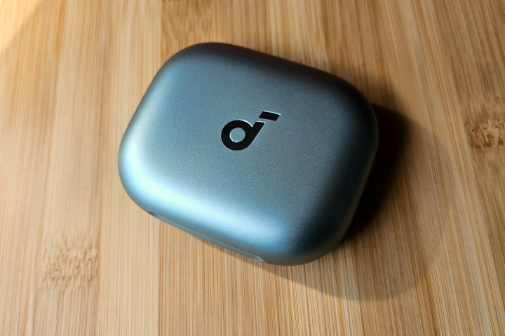 Đánh giá Soundcore AeroFit 2: Tai nghe nhét tai hở tai tốt nhất trong tầm giá 21 Soundcore AeroFit 2 10