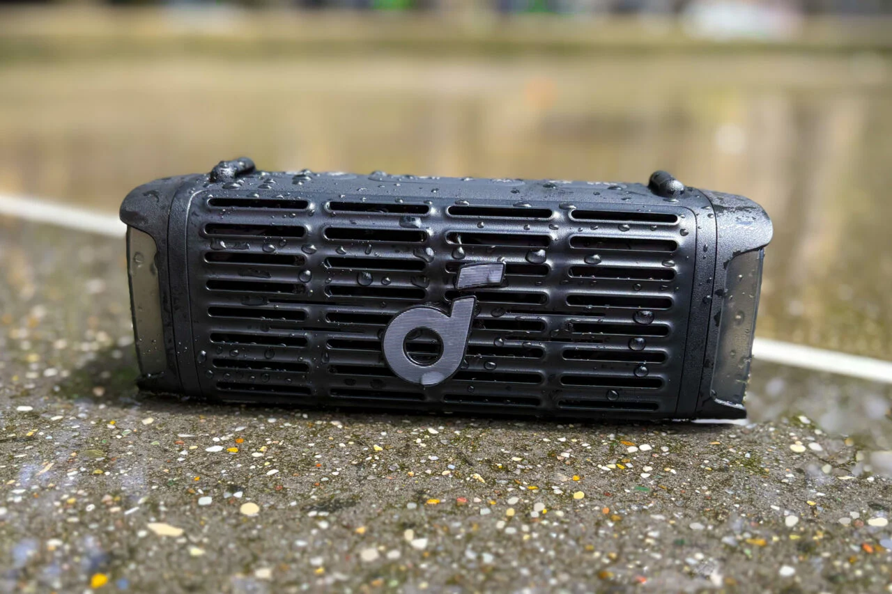 Đánh giá Soundcore Boom 3i: Loa di động dành cho buổi tiệc ngoài trời với âm trầm mạnh mẽ 17 Soundcore Boom 3i 4