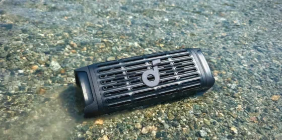 Đánh giá Soundcore Boom 3i: Loa di động dành cho buổi tiệc ngoài trời với âm trầm mạnh mẽ 11 Soundcore Boom 3i 5 e1753083021359