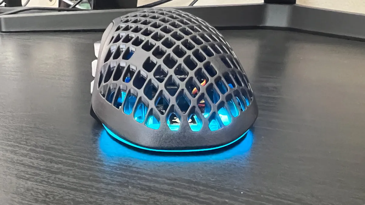 Đánh giá SteelSeries Aerox 9: Chuột gaming MMO không dây siêu nhẹ, siêu thoải mái! 15 SteelSeries Aerox 9 4