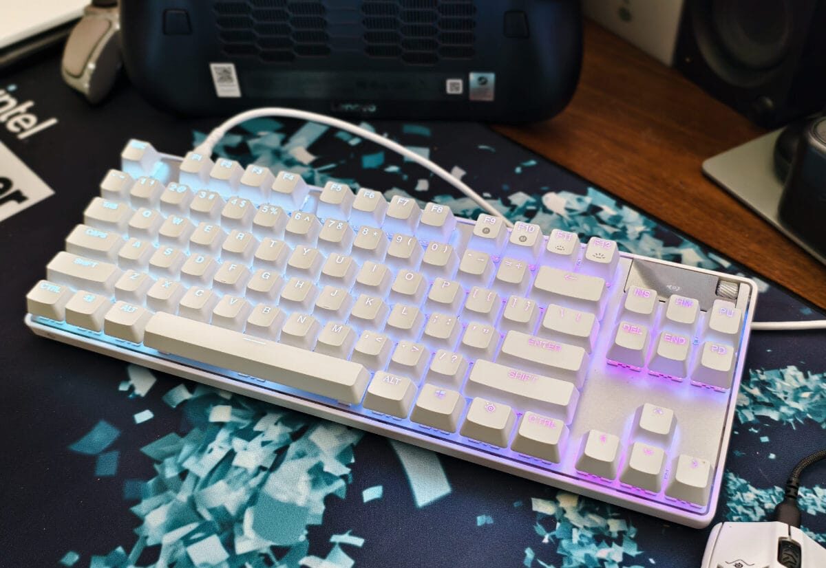 Đánh giá SteelSeries Apex Pro TKL Gen3: Bàn phím Gaming nhưng trải nghiệm gõ phím tuyệt vời 13 SteelSeries Apex Pro TKL Gen3 4 e1751538038697