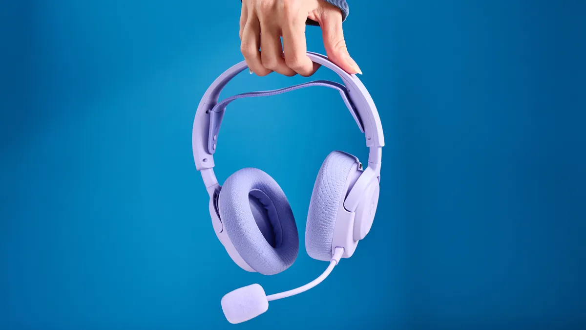 SteelSeries Arctis Nova 3 12