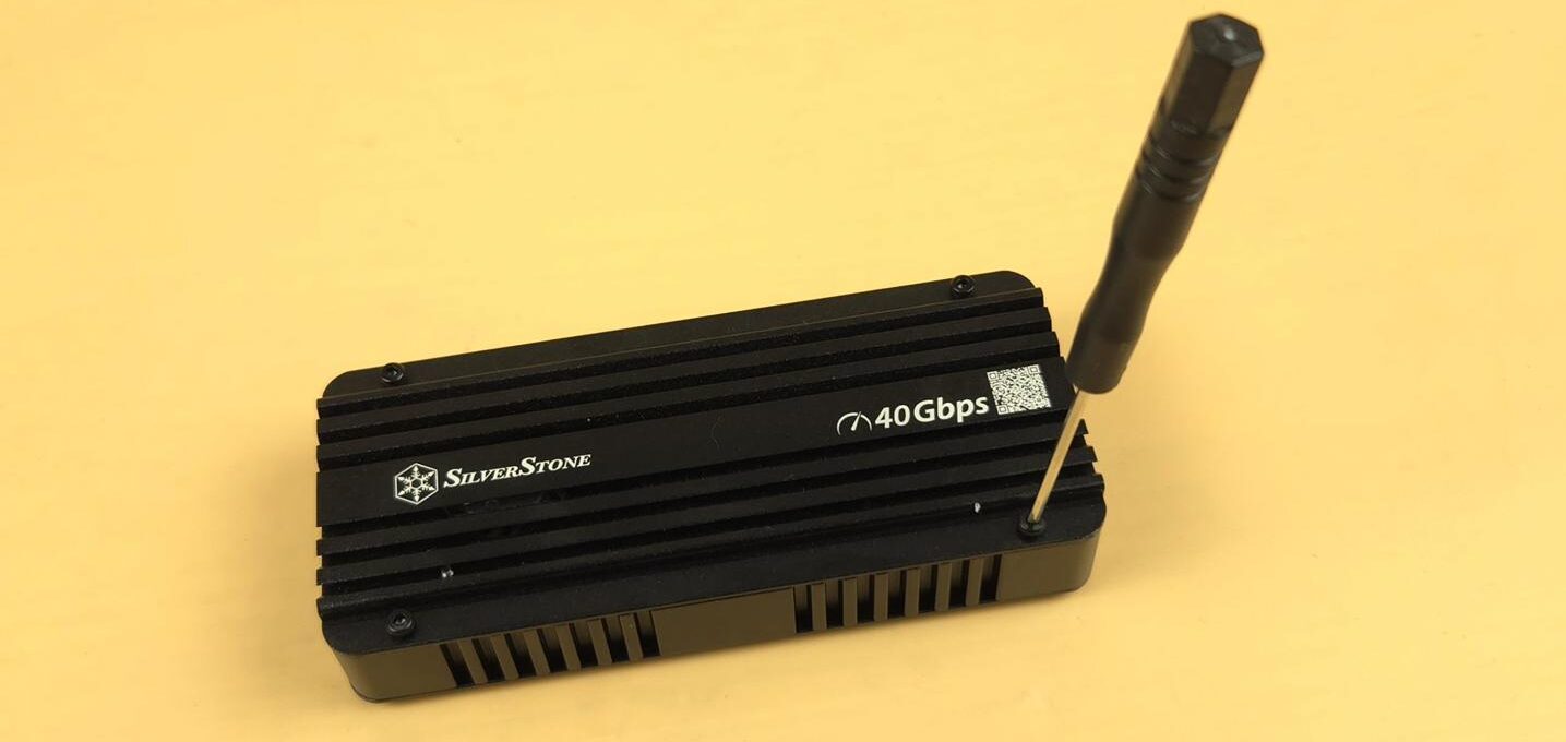 Đánh giá vỏ USB4 SilverStone MS12-40G: Tốc độ siêu nhanh 40Gbps và khả năng tản nhiệt đỉnh cao 39 USB4 SilverStone MS12 40G 12 e1752055038594