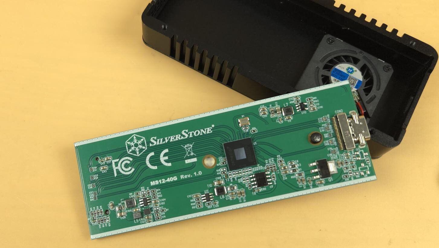 Đánh giá vỏ USB4 SilverStone MS12-40G: Tốc độ siêu nhanh 40Gbps và khả năng tản nhiệt đỉnh cao 38 USB4 SilverStone MS12 40G 13 e1752054561778