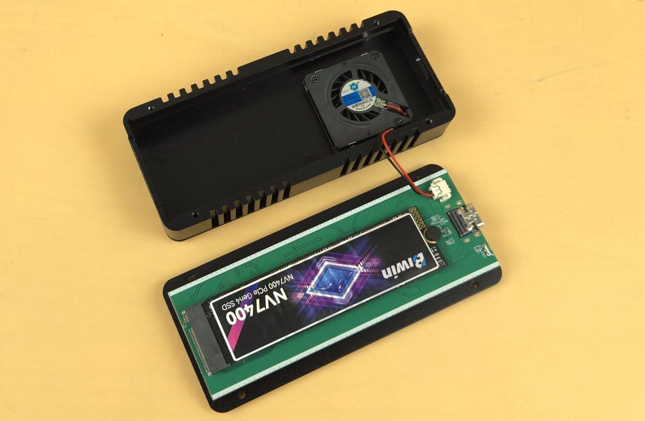 Đánh giá vỏ USB4 SilverStone MS12-40G: Tốc độ siêu nhanh 40Gbps và khả năng tản nhiệt đỉnh cao 43 USB4 SilverStone MS12 40G 8 e1752054897667