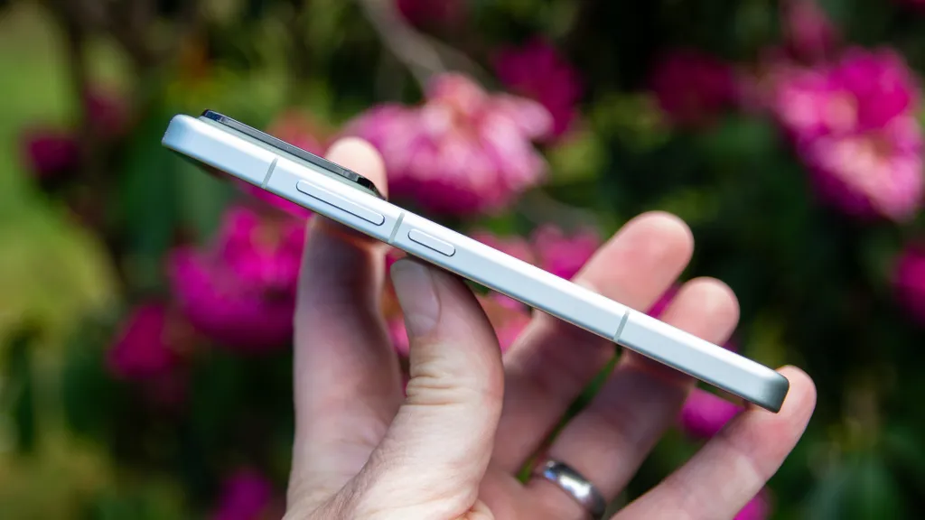 Đánh giá điện thoại Xiaomi 15: Sẽ là đối thủ của Samsung Galaxy S25 không? 17 Xiaomi 15 3