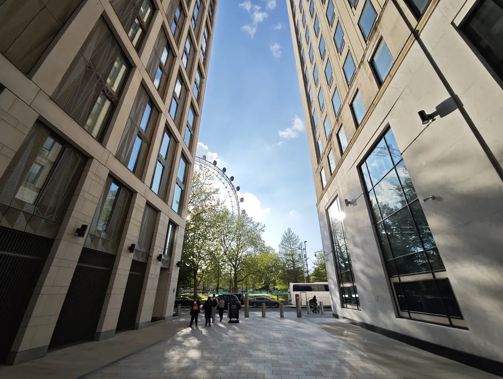 Đánh giá điện thoại Xiaomi 15: Sẽ là đối thủ của Samsung Galaxy S25 không? 22 Xiaomi 15 8