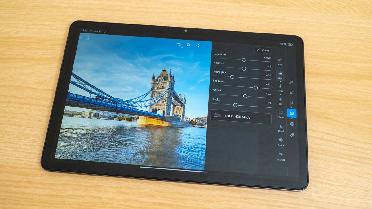Đánh giá Xiaomi Redmi Pad 2: Máy tính bảng giá rẻ mỏng nhẹ, xử lý tác vụ hàng ngày mượt mà 16 Xiaomi Redmi Pad 2 3