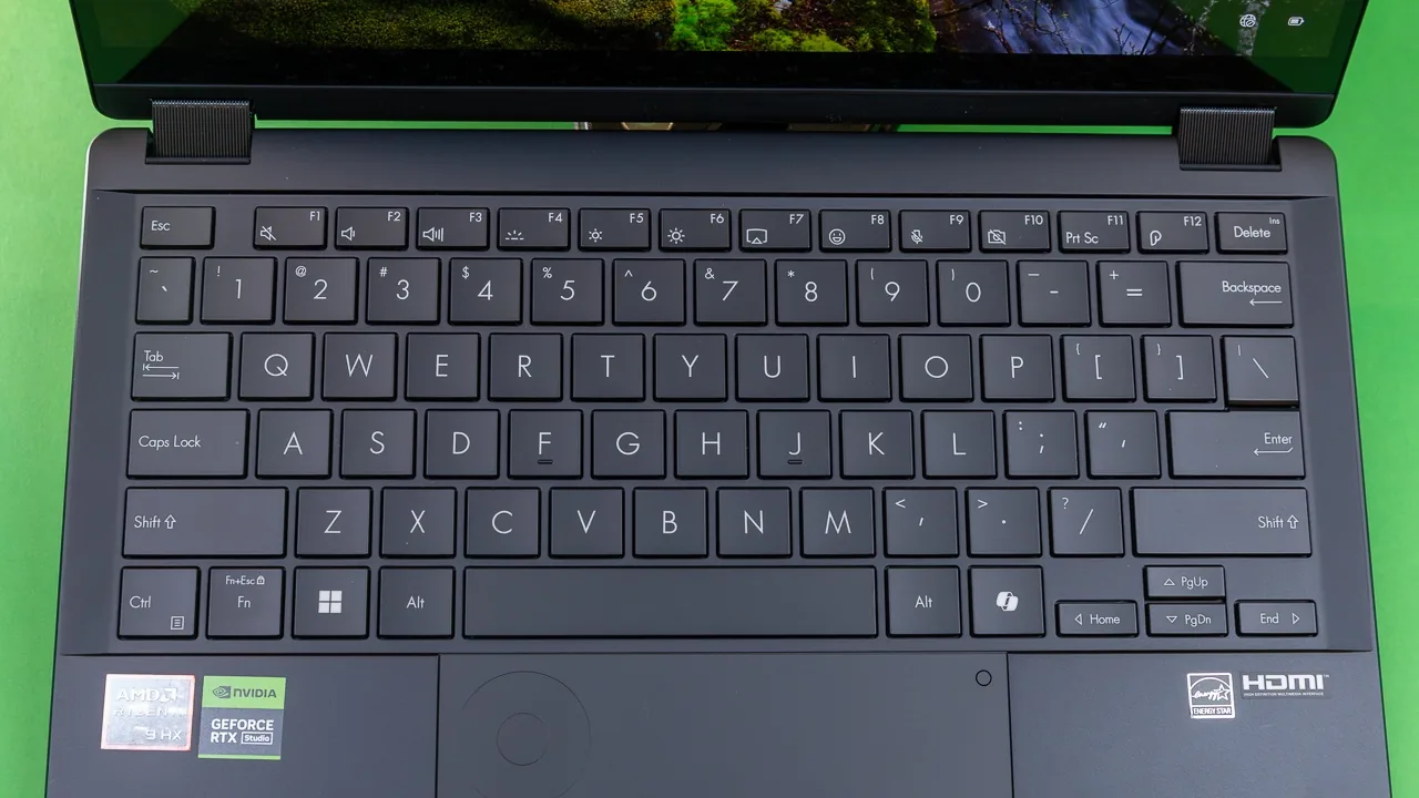 Top những chiếc laptop tốt nhất cho công việc vào năm 2025: Mỏng hơn, mạnh mẽ hơn bao giờ hết 44 laptop tot nhat cho cong viec 1