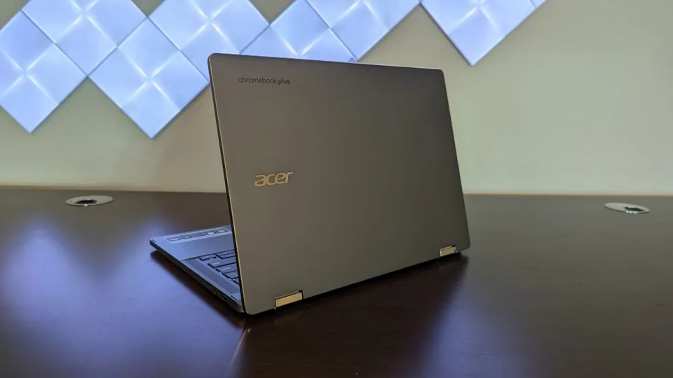 nhung chiec Chromebook choi game 5