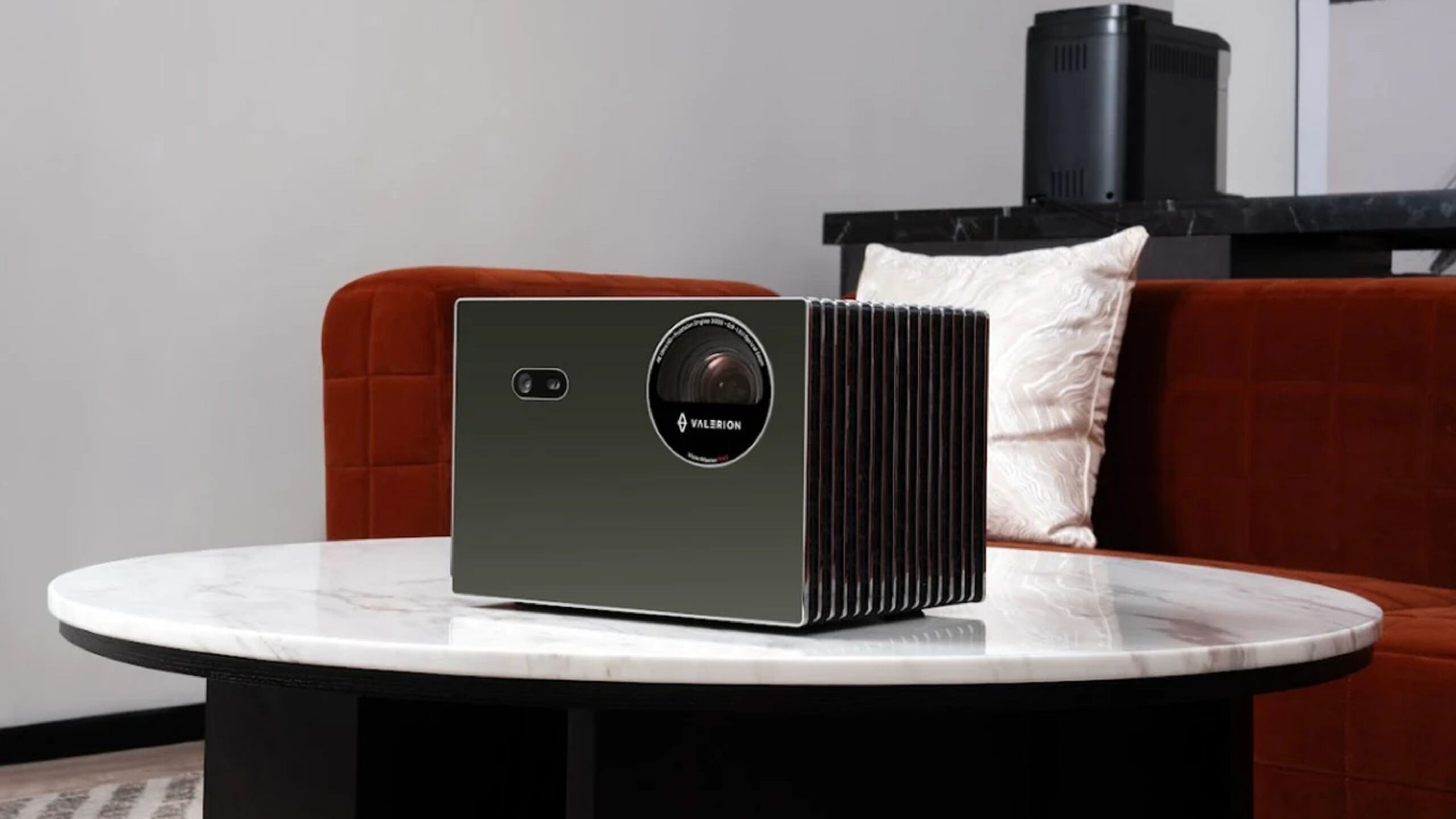 Đánh giá Valerion VisionMaster Pro 2: Đỉnh cao điện ảnh với công nghệ ba laser 1 01 01 9 scaled