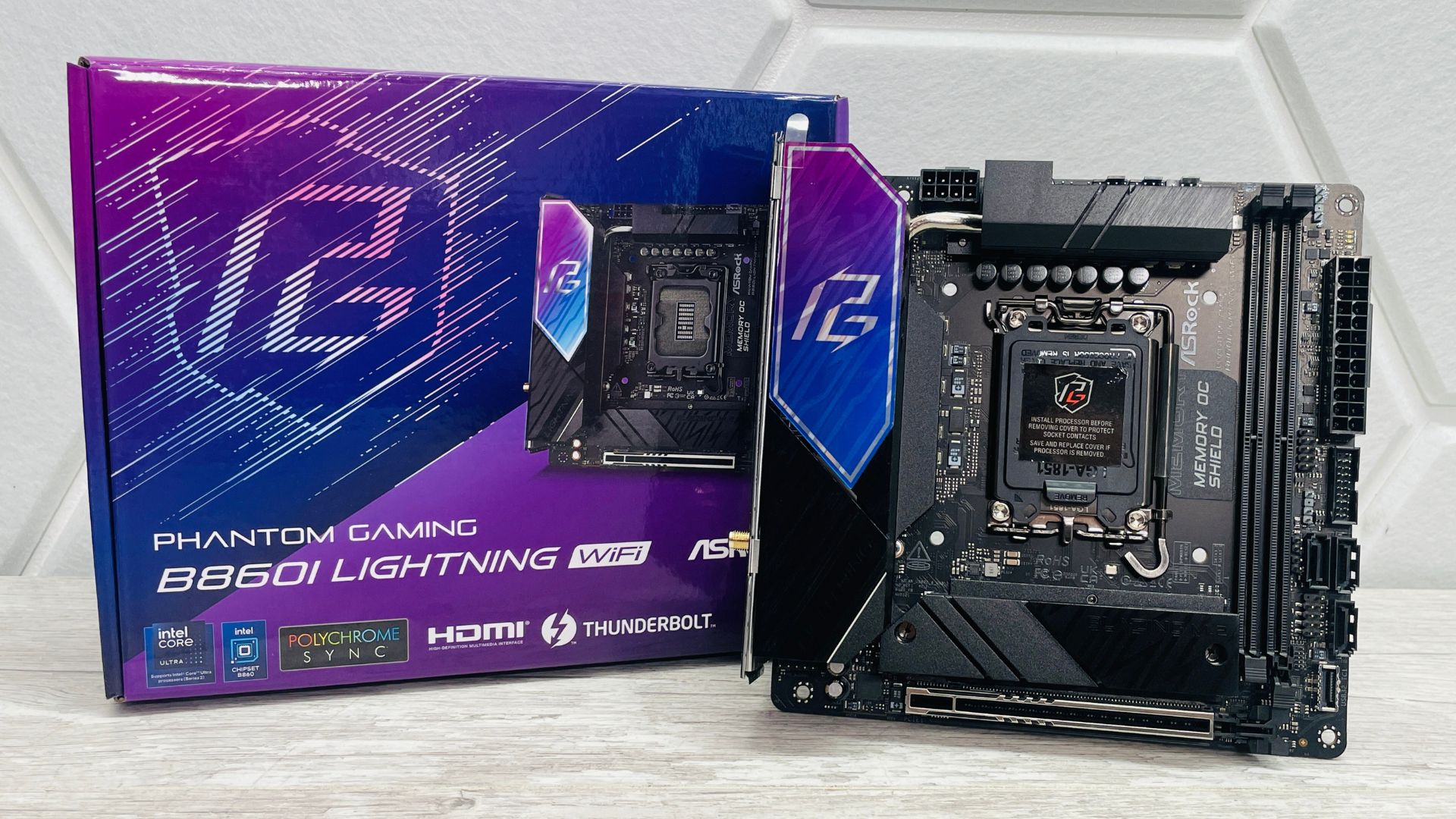 Đánh giá bo mạch chủ ASRock Phantom Gaming B860I Lightning Wi-Fi: Sức mạnh ẩn sau thiết kế nhỏ nhắn 1 ASRock Phantom Gaming B860I Lightning Wi Fi 1