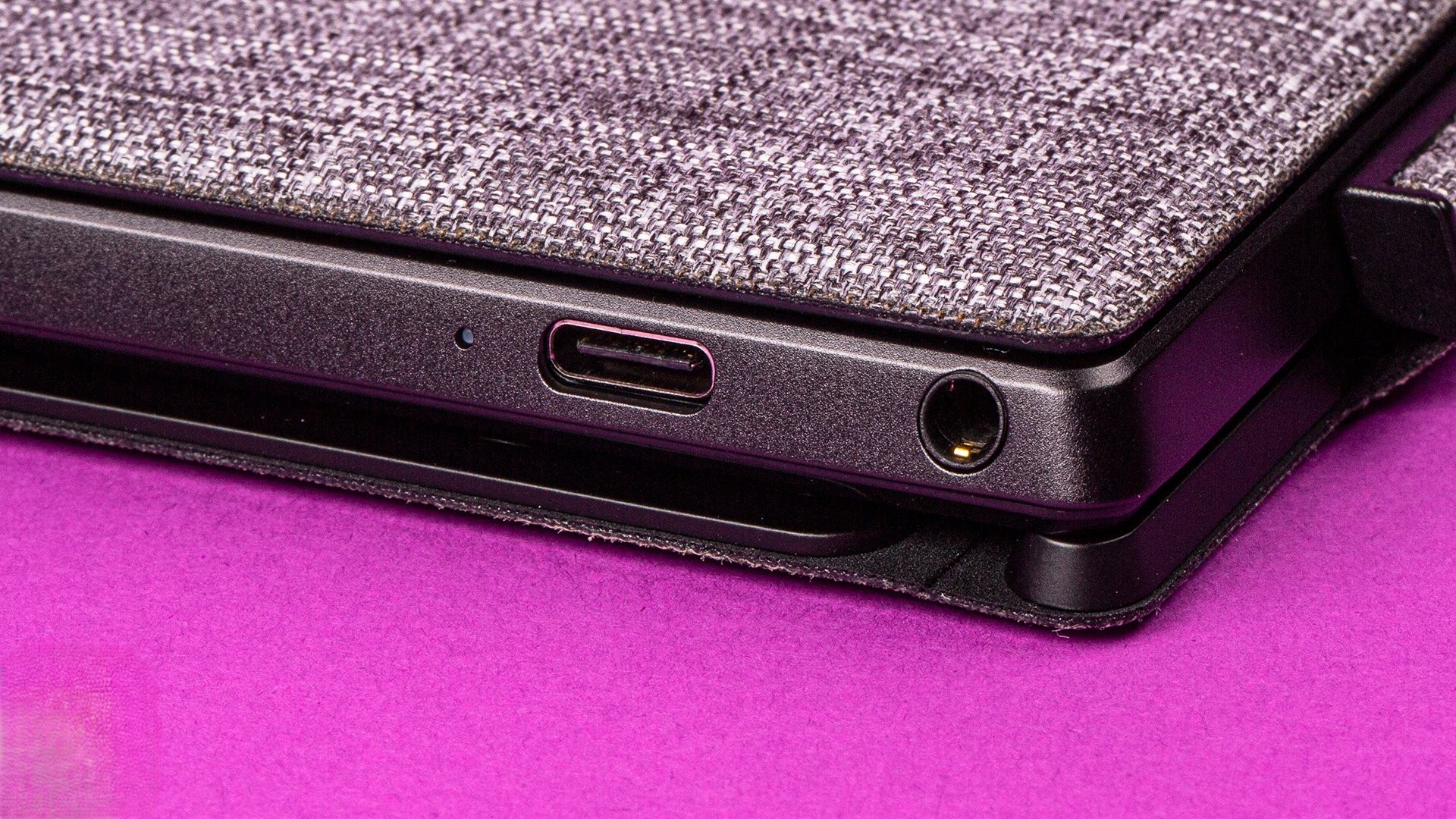 ASUS Chromebook Detachable CM3 CM3000 4