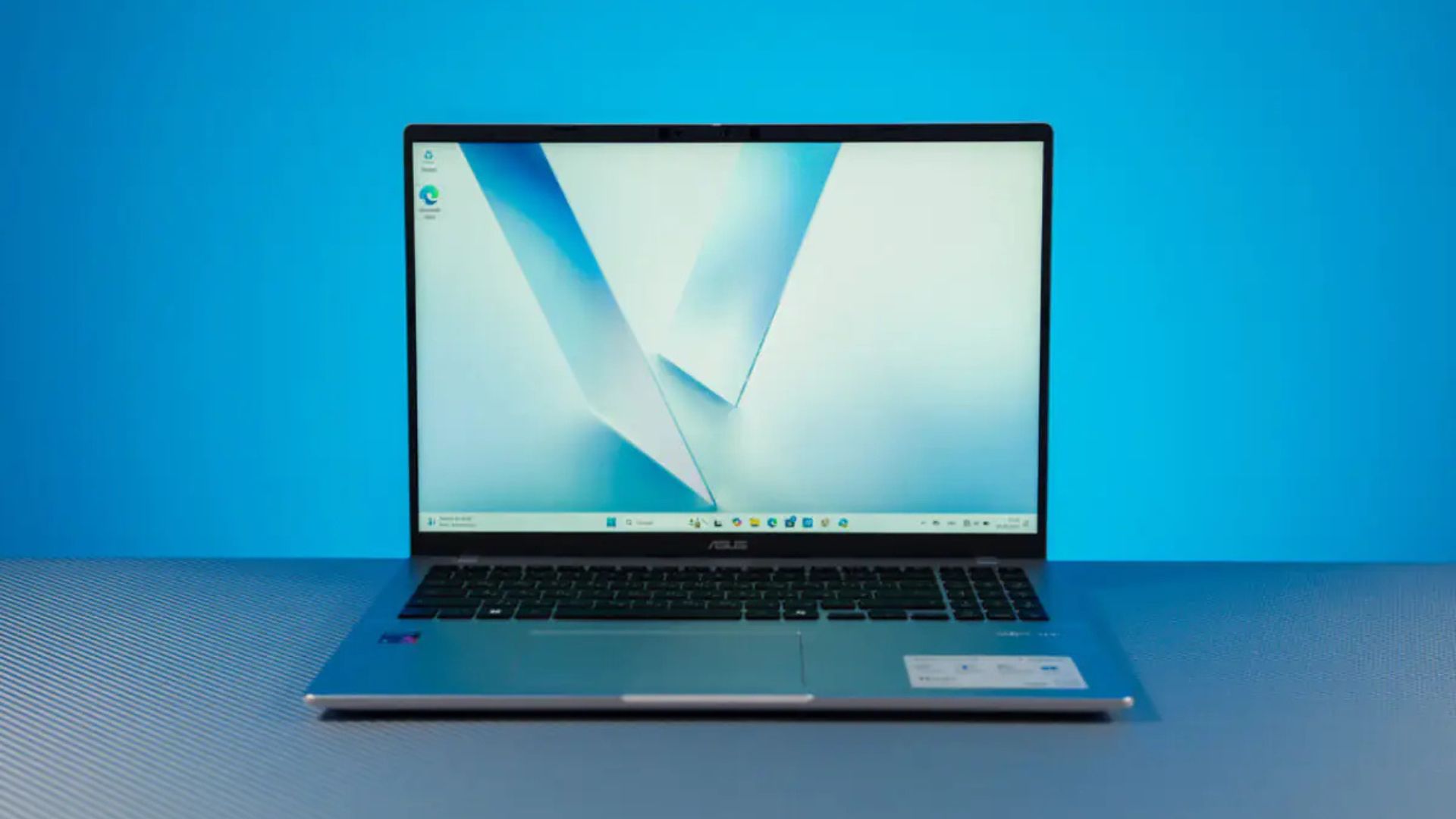 Đánh giá laptop ASUS Vivobook 16 X1607Q: Mỏng nhẹ, hiệu quả năng lượng và những điều cần biết! 1 ASUS Vivobook 16 X1607Q 1