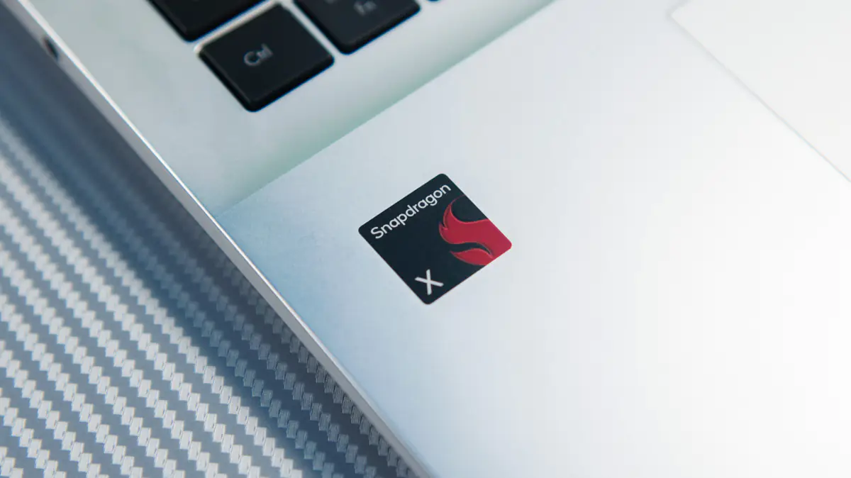 ASUS Vivobook 16 X1607Q 15