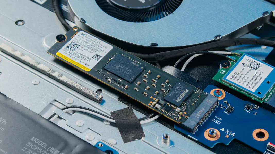 ASUS Vivobook 16 X1607Q 20