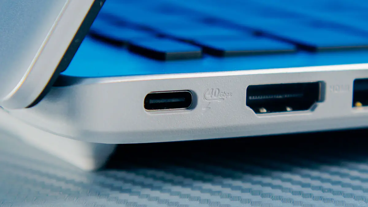 ASUS Vivobook 16 X1607Q 24