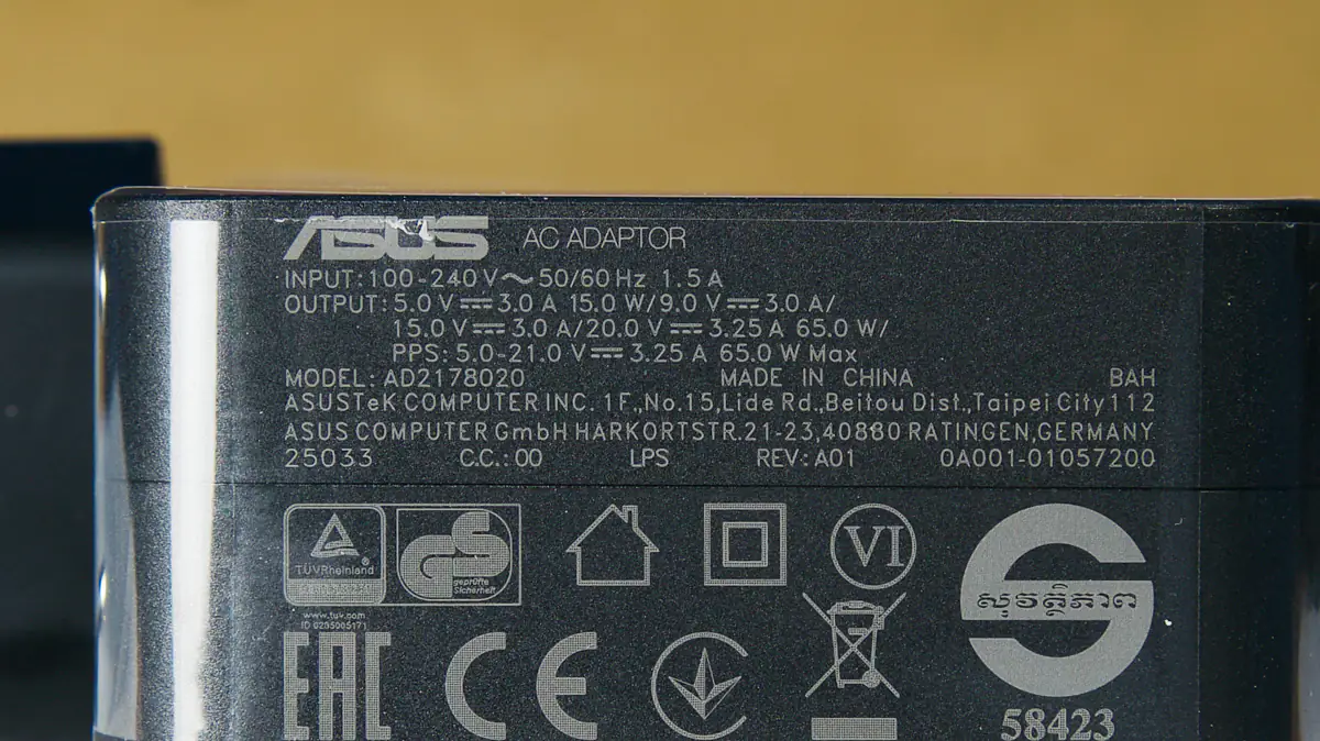 ASUS Vivobook 16 X1607Q 32