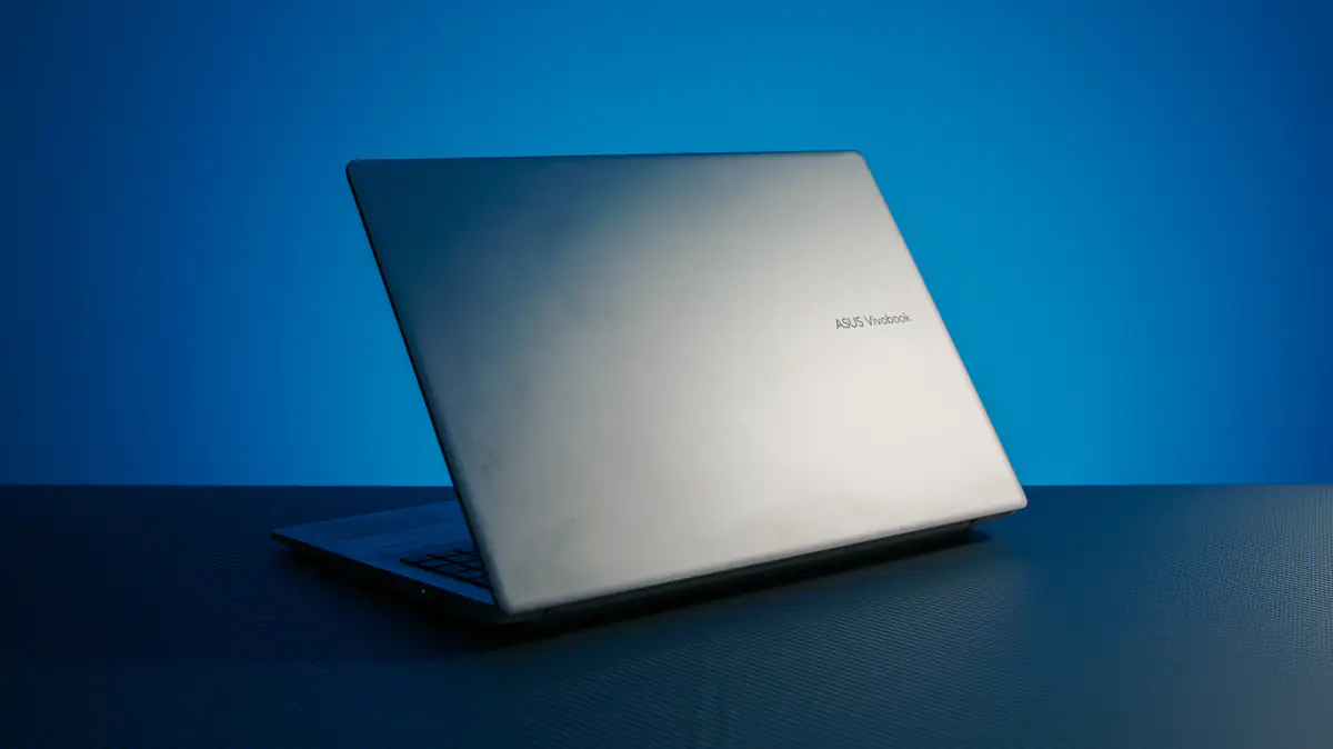 ASUS Vivobook 16 X1607Q 34