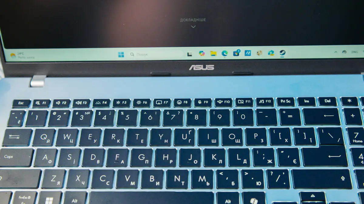 ASUS Vivobook 16 X1607Q 9