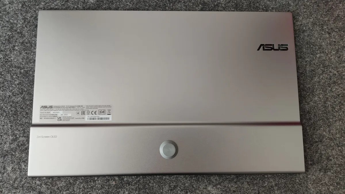 Đánh giá ASUS ZenScreen OLED MQ16AH: Màn hình di động chất lượng OLED đỉnh cao cho dân sáng tạo và game thủ 37 ASUS ZenScreen OLED MQ16AH 15