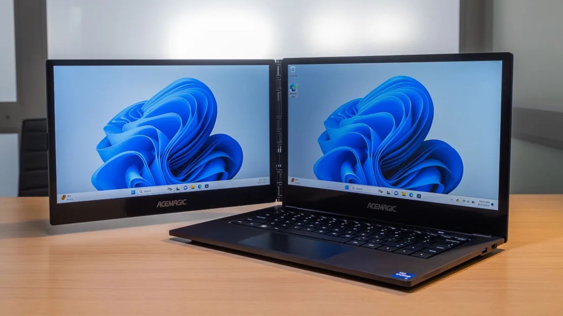 Đánh giá laptop Acemagic X1: Màn hình kép độc đáo, nhưng chất lượng hoàn thiện liệu có xứng tầm? 1 Acemagic X1 3