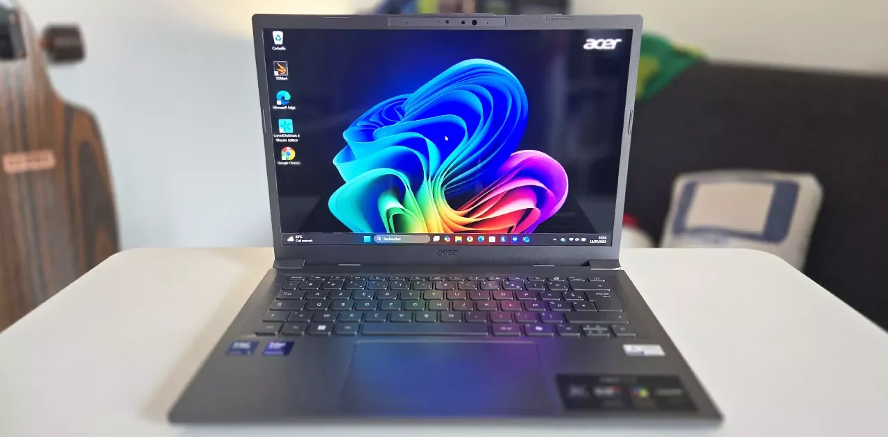 Acer Aspire 14 AI A14 52M 1 e1755080596505