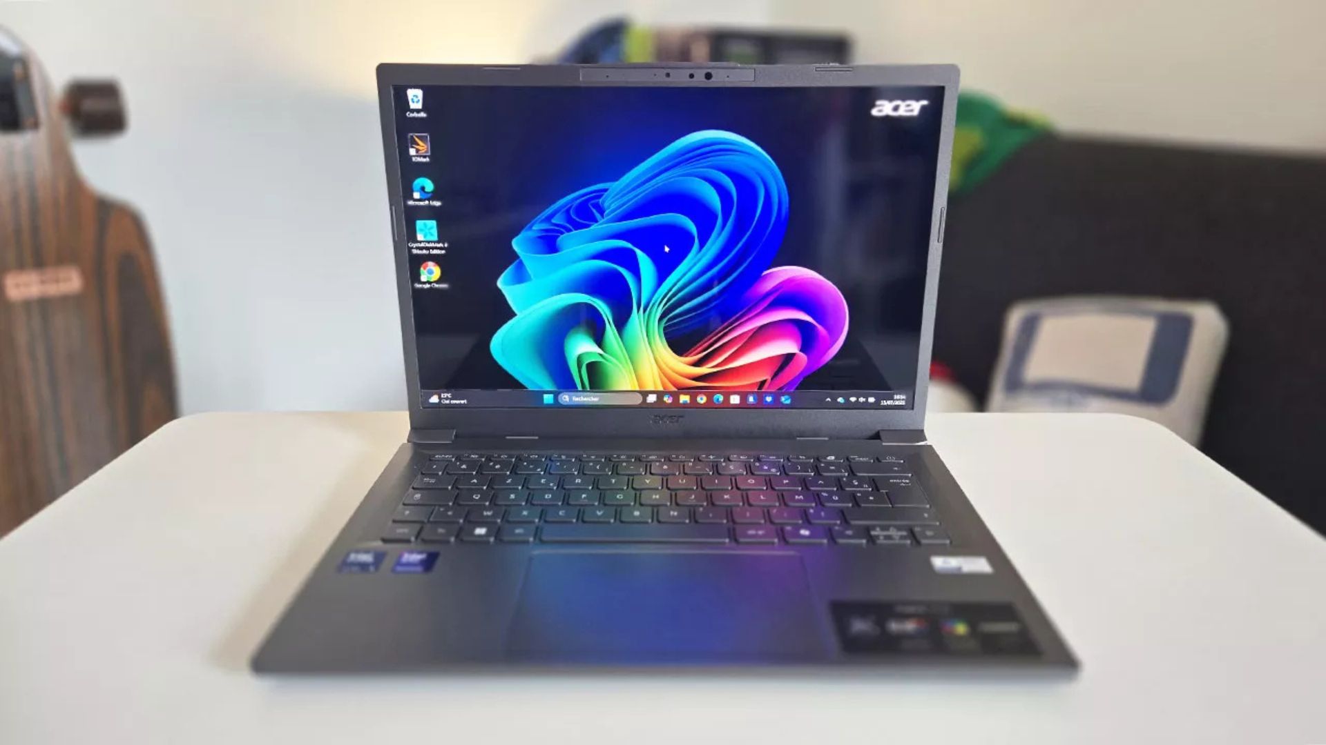 Đánh giá Acer Aspire 14 AI A14-52M (2025): Sự lựa chọn thông minh cho trải nghiệm làm việc hiện đại 1 Acer Aspire 14 AI A14 52M 1