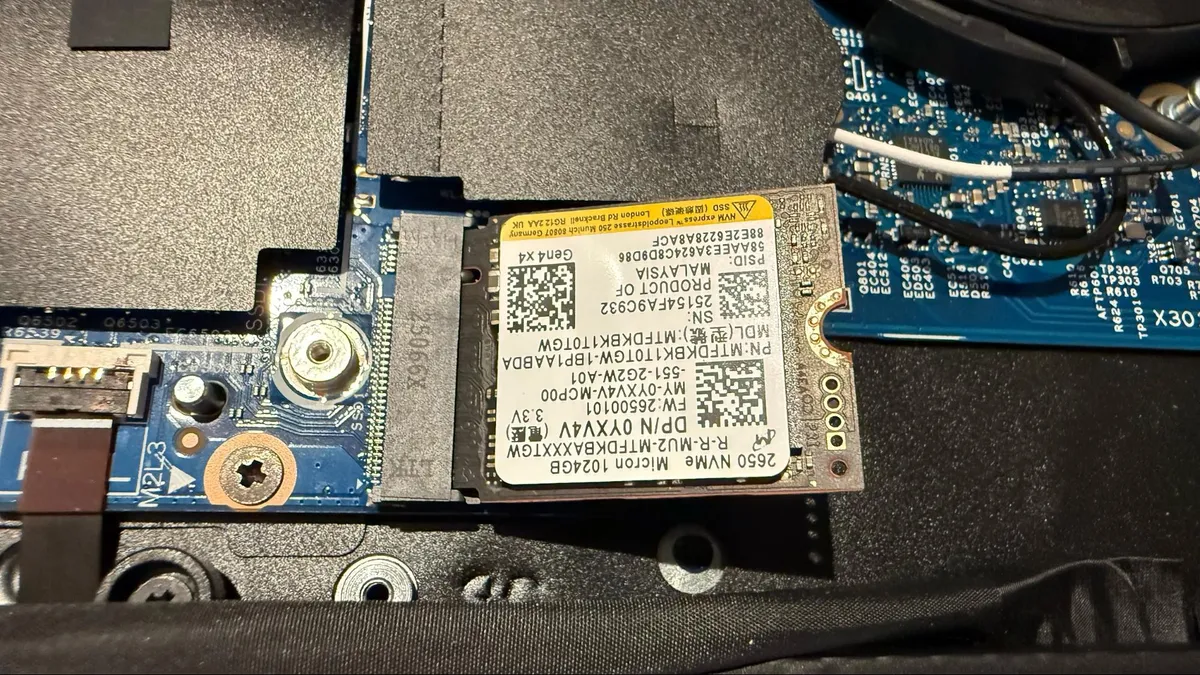 Alienware 16 Aurora 15