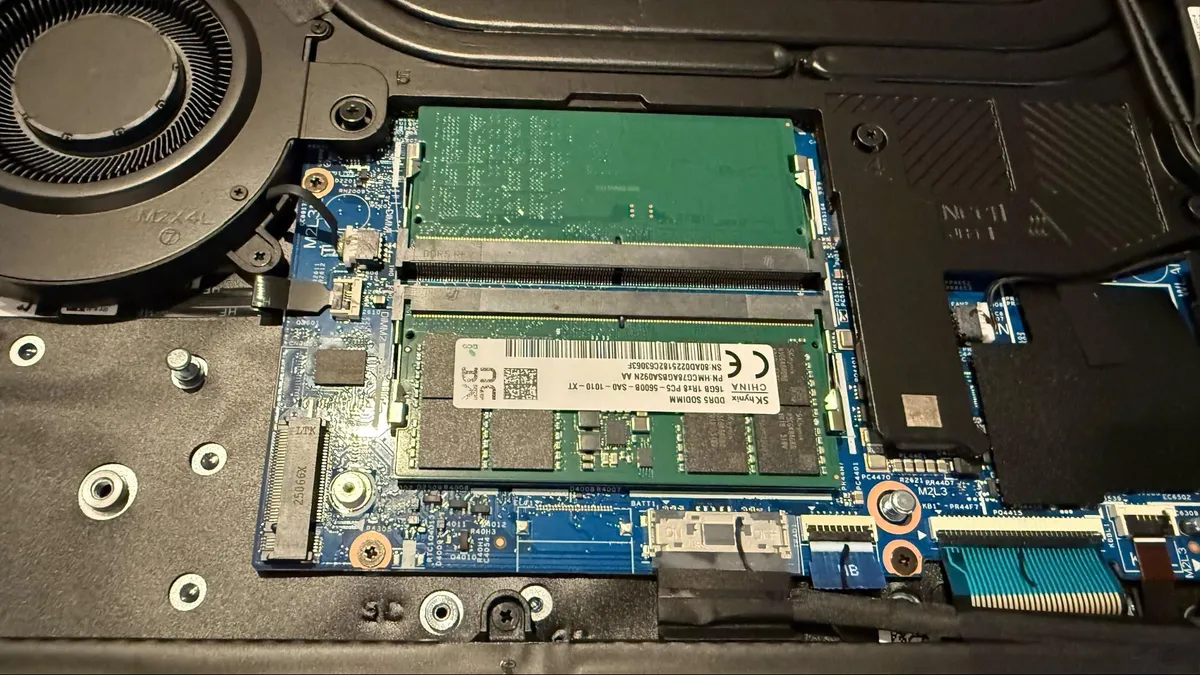 Đánh giá Alienware 16 Aurora: Lựa chọn lý tưởng cho làm việc và giải trí, nhưng chưa phải số 1 cho game thủ chuyên nghiệp 42 Alienware 16 Aurora 4